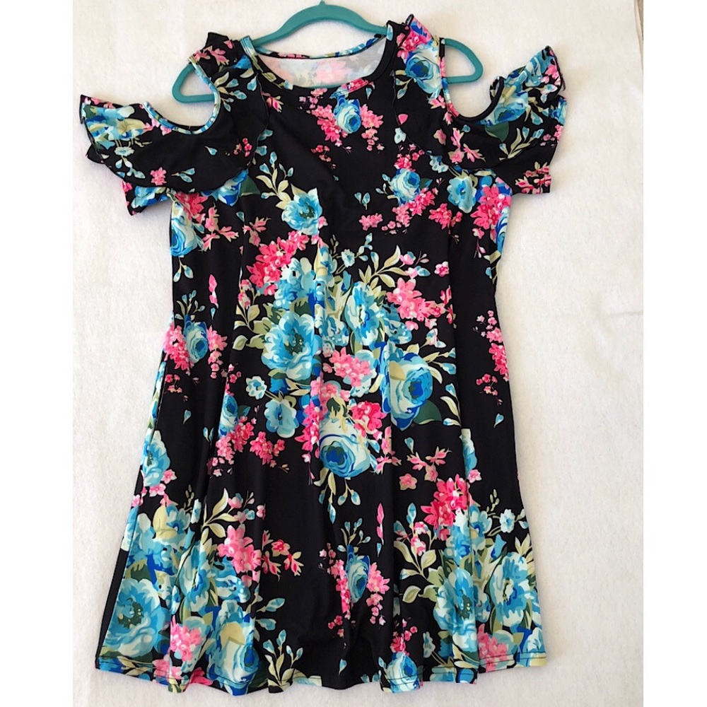 NWT XL Cold Shoulder Black & Floral Mini Dress - Picture 4 of 7